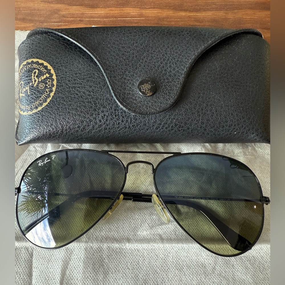 Ray-Ban Ombre Aviator Shades with Case